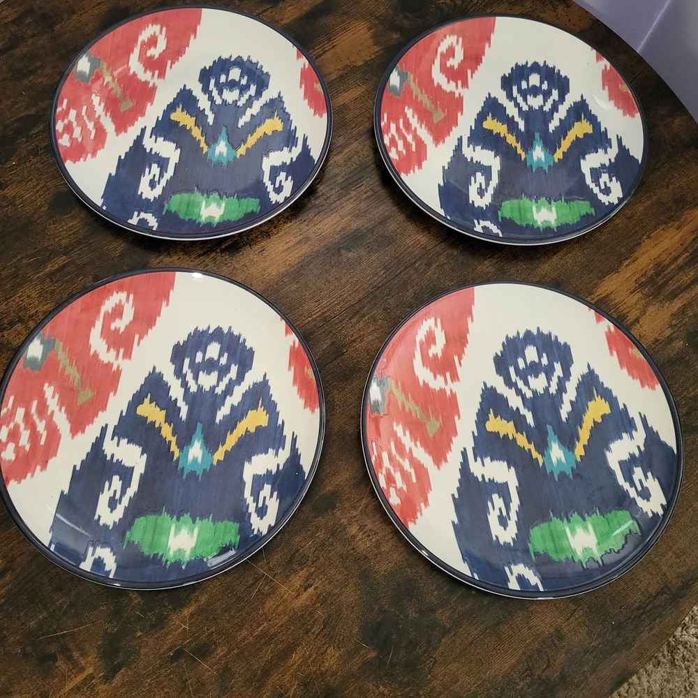 Williams Sonoma Schumacher Ikat Melamine Salad Dessert Party Plates Set of 4